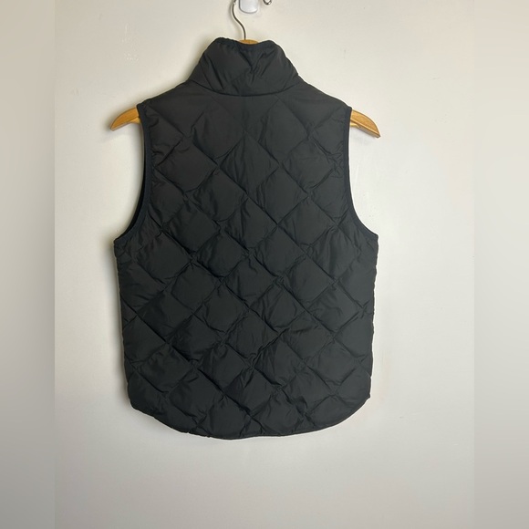 J. Crew Black Puffer Down Feathers Vest Gold Accents Button Size S Black Quilted - Picture 2 of 12